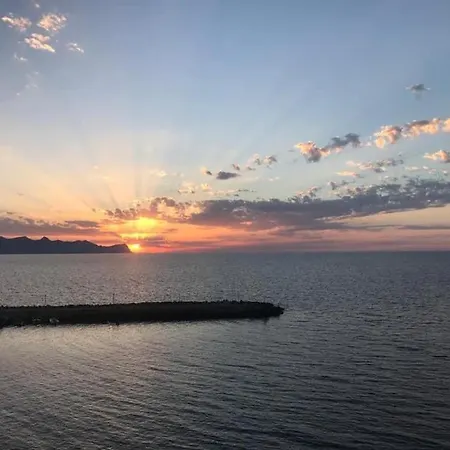 Casa Vacanza Da Rosa Trappeto (Sicily)